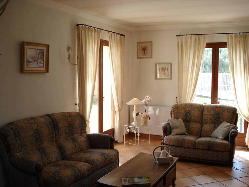 B&B L'Oustalet De Sylvie Вильнёв-ле-Авиньон Экстерьер фото